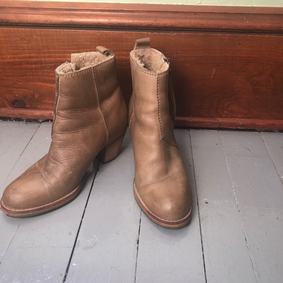 Acne Studio sheepskin lined boots - Picture 4 of 6